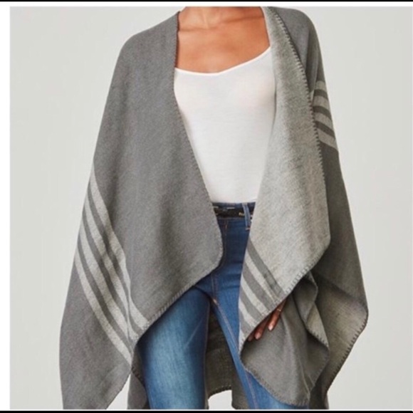 Open front poncho wrap - Picture 6 of 6